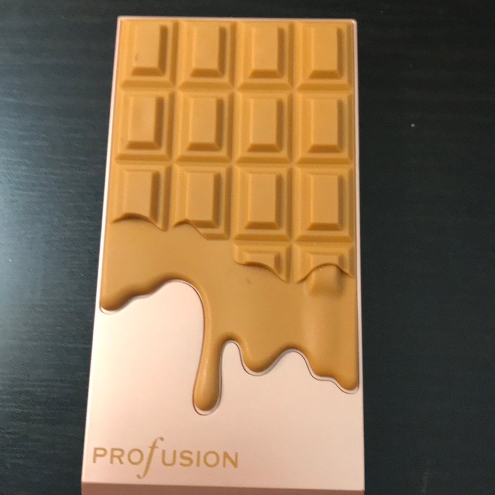 Profusion Glamour Bar